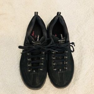 Sketchers Elite Sneakers